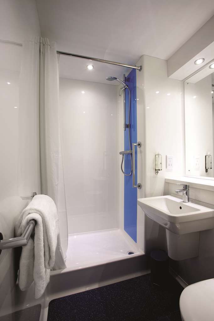 Travelodge Nuneaton Hotel Room photo